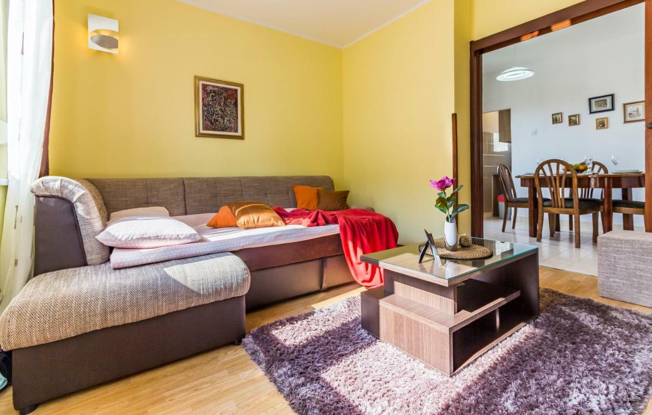 Pula Apartment Eksteriør bilde